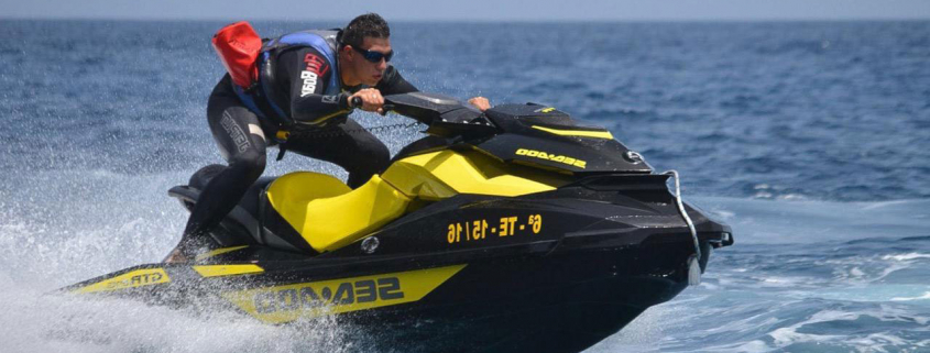 cambio titular moto de agua